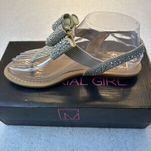Material Girl MSHayleen Gold Glitter Thong Sandals Shoes Sz 5 New in Box